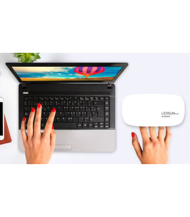 Cabina De Uñas Mini Lámpara Led USB 8W